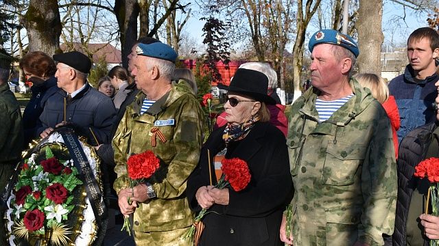 Вениамин Кондратьев почтил память погибших кубанцев в Мостовском районе 