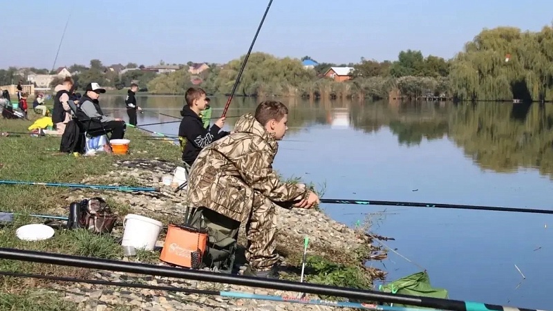 Финальный этап сезона «Школьной рыболовной лиги» завершился в Кореновске