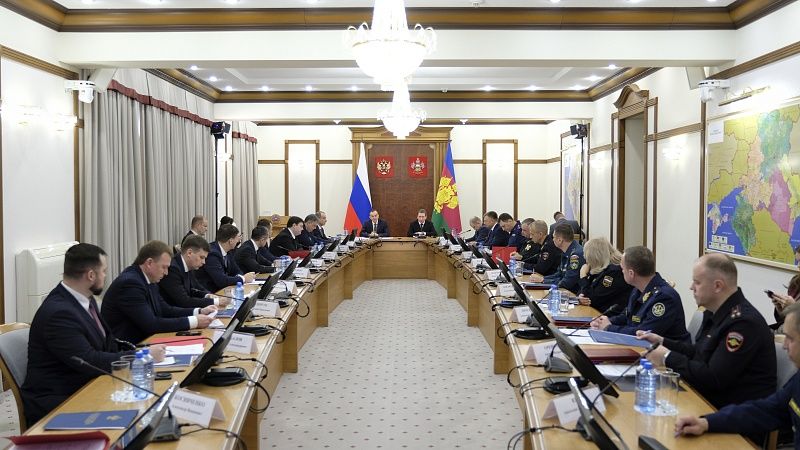 За правопорядком в праздники будут следить около 2 тысяч полицейских на Кубани