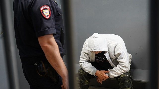 Подросток избил женщину после замечания насчёт курения в автобусе в Перми