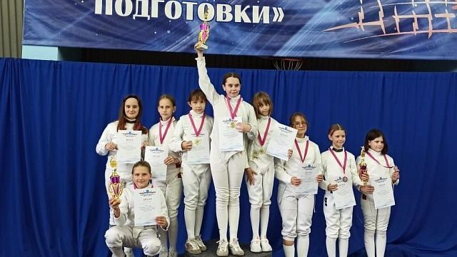 Краснодарские фехтовальщицы заняли второе место. Фото: https://t.me/dfks_krasnodar
