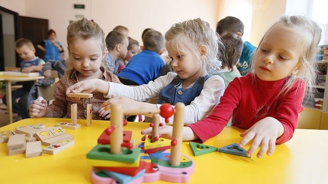 В 2023 году кубанцы вложили 412 млн рублей маткапитала в образование детей
