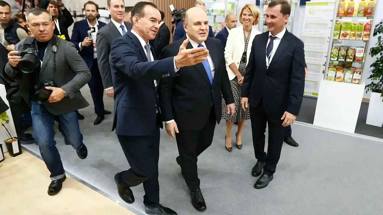 Михаила Мишустина с 60-летием поздравил губернатор Краснодарского края