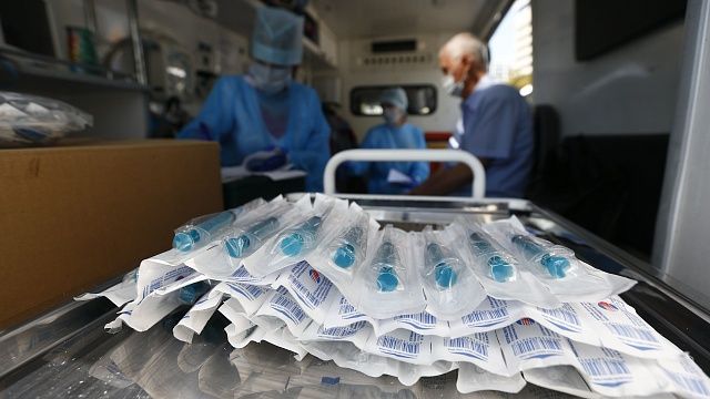 Более 260 тысяч краснодарцев вакцинировались от гриппа. Фото: телеканал «Краснодар»