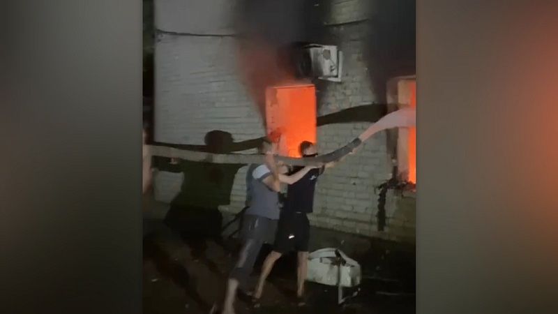 Хинштейн опубликовал видео пожара после атаки БПЛА на Курскую область