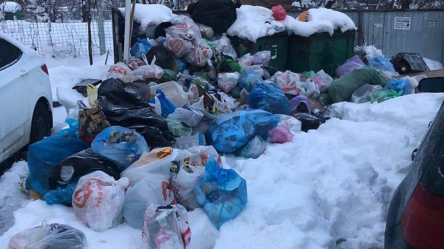Мэр Краснодара поручил до конца понедельника убрать весь мусор из города