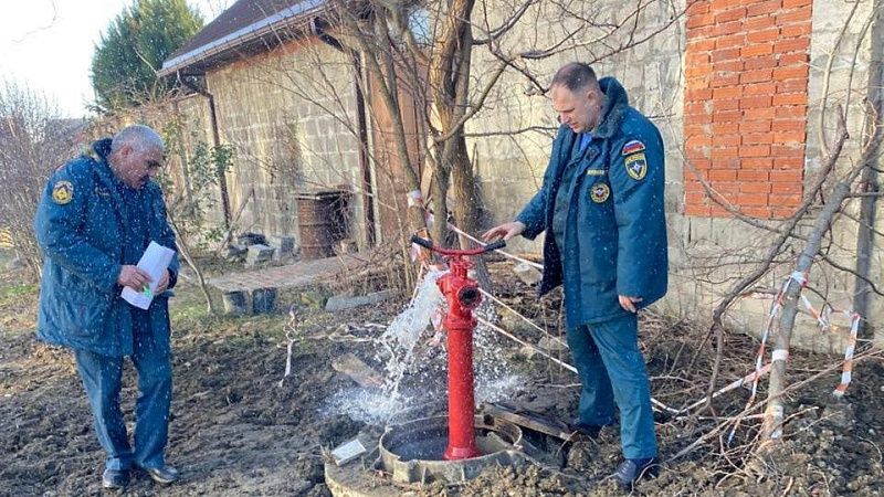 В Горячем Ключе заменили 12 устаревших гидрантов