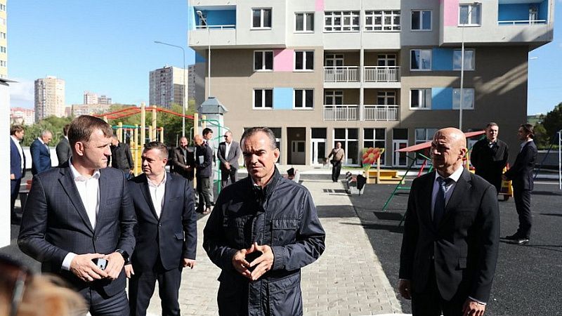 Кондратьев: в октябре собственники ЖК «Парусная регата» и «Иван-да-Марья» начнут получать ключи от квартир