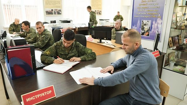 В Президентском полку будут служить 25 призывников из Краснодарского края