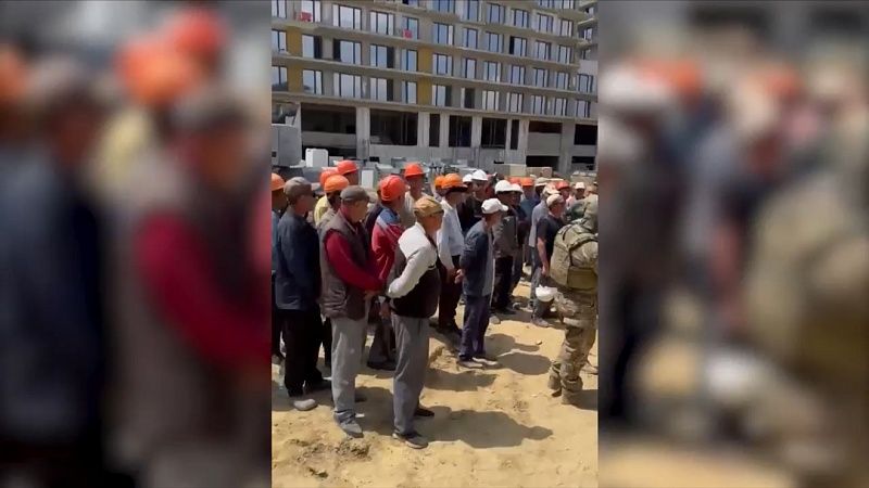 Около 60 нелегальных мигрантов обнаружили на стройке в Анапе