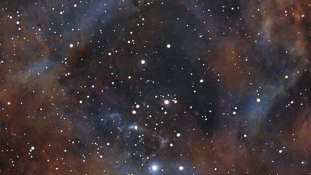 Без бинокля смогут увидеть самую яркую комету жители России 