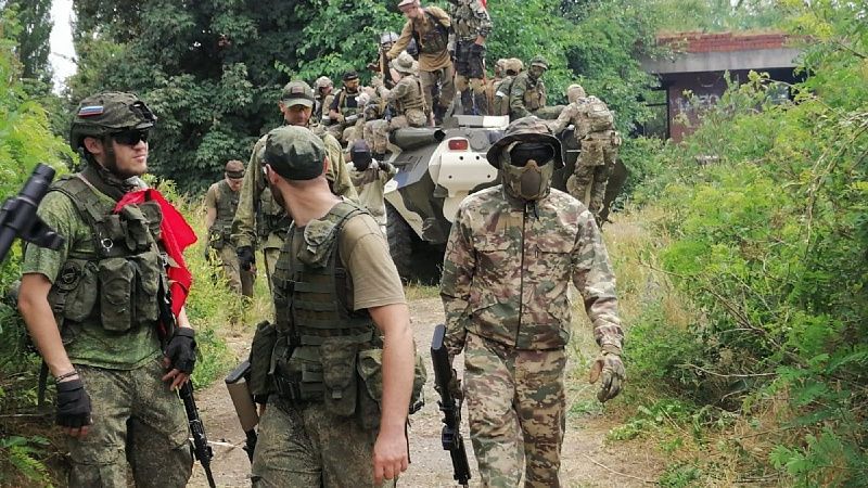 Больше 200 краснодарцев приняли участие в массовой страйкбольной игре
