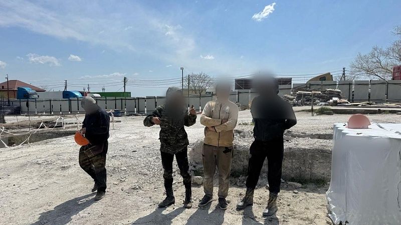 Полиция выявила 13 нелегальных мигрантов в Новороссийске
