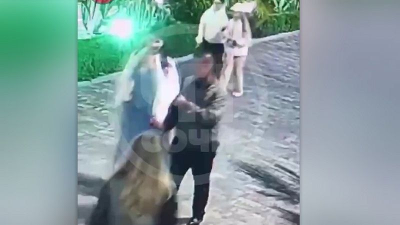 Посетитель тира украл пневматическое ружьё в Сочи