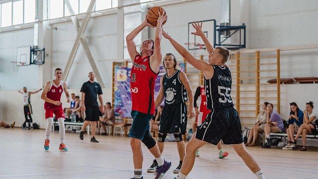 10 любительских баскетбольных команд встретились на турнире в Краснодаре Фото: Департамент физической культуры и спорта администрации Краснодара