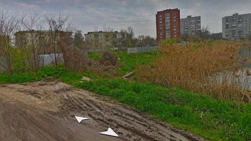 На месте вырытого у пруда котлована в Пашковке создадут зеленую зону