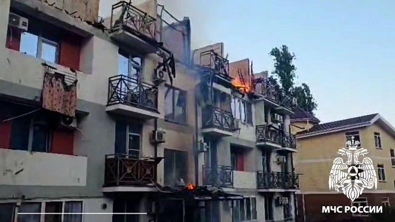 Жильцов сгоревшей четырехэтажки поселили в ПВР в Сочи