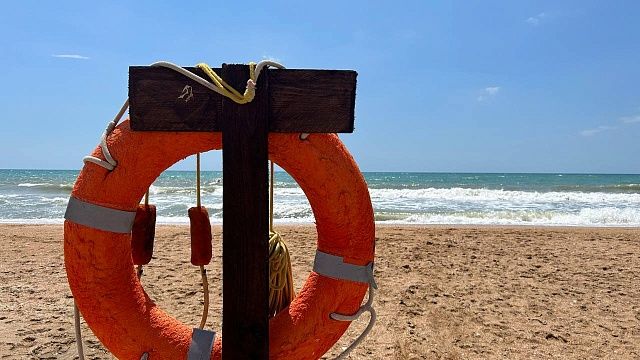 Море на курортах Кубани прогрелось до 28 градусов тепла. Фото: телеканал «Краснодар»