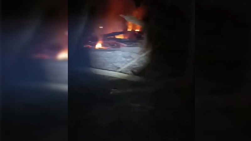 Очевидцы сняли на видео взрыв после атаки БПЛА в пригороде Рыльска