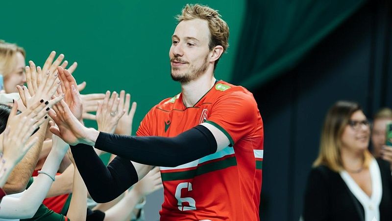 Рак диагностировали у волейболиста новосибирского «Локо» Сэма Деру 