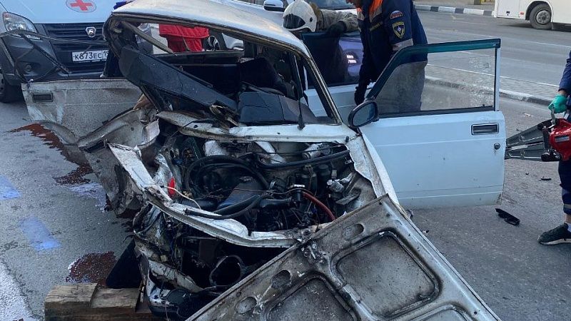 Два человека погибли в массовой аварии на Анапском шоссе Новороссийска