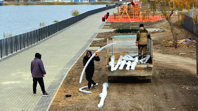 Благоустройство набережной по нацпроекту завершается в Ленинградском округе