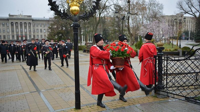 Казаки проведут более 400 мероприятий в День воссоединения Крыма с Россией