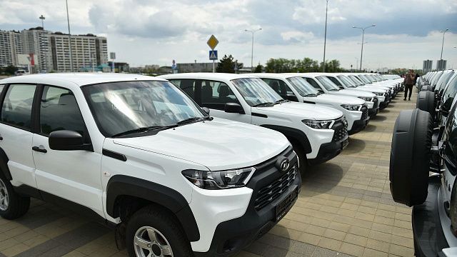 В 2022 году в медучреждения Кубани закупили и передали 192 специализированных автомобиля