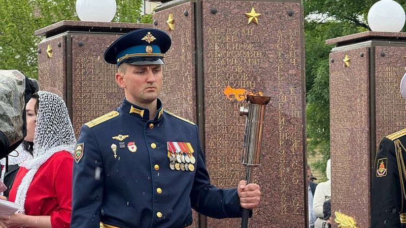 Вечный огонь зажгли на Братской могиле в Мысхако 