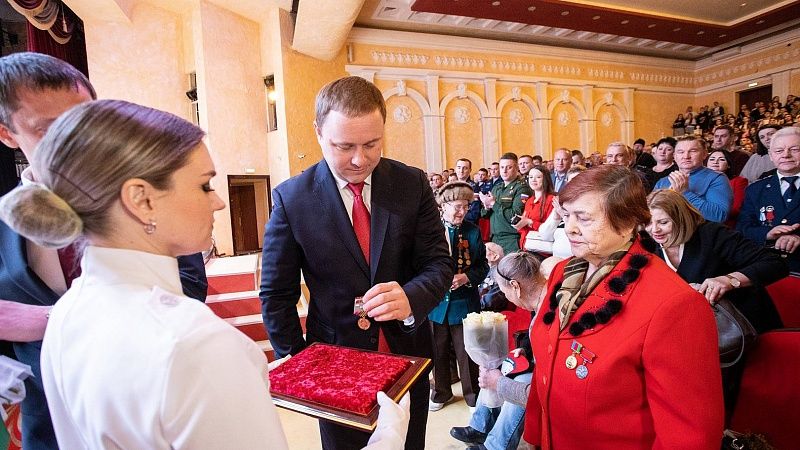 Медали к 80-летию Победы вручили ветеранам ВОВ в Анапе