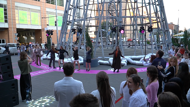 «Fashion show» прошло в центре Краснодара