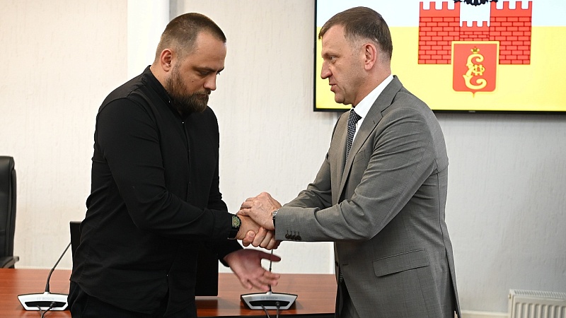Спасший людей в ТЦ Краснодара ветеран потратил премию на нужды бойцов СВО