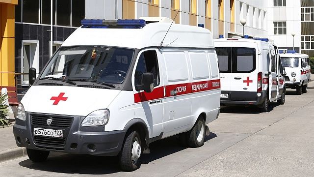 Диетолог Соломатина объяснила, чем опасны шпроты 