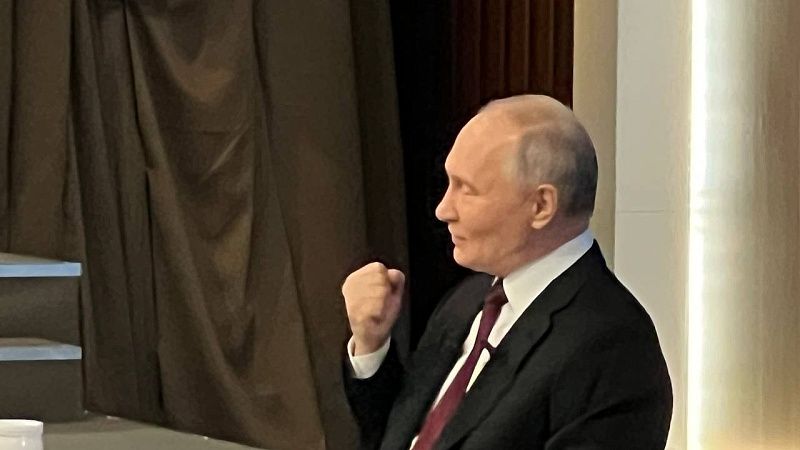 Восстановил уважение к российскому слову и флагу: Кадыров поздравил Путина