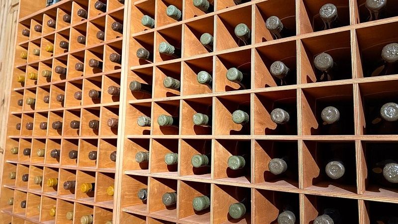 В инвестресторан на ПМЭФ завезли 700 литров кубанского вина