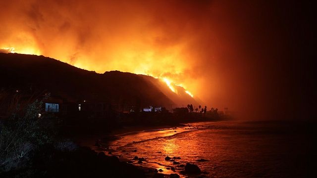 Фото: Уолли Скалидж / Los Angeles Times)