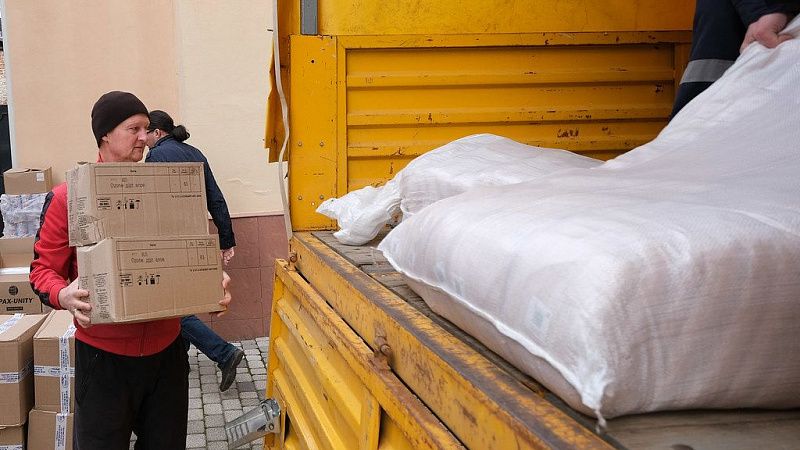 Екатеринодарская епархия отправила гуманитарный груз для беженцев из ДНР и ЛНР