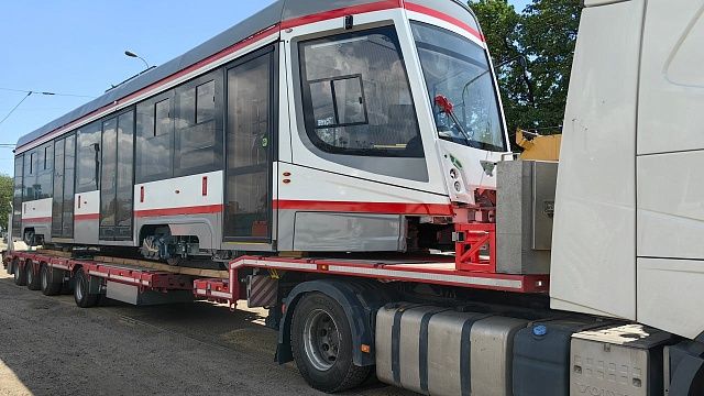 Трамвайное депо Краснодара пополнилось ещё одним новым трамваем