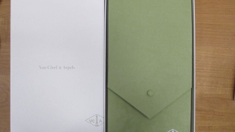 За попытку провоза украшений на 3 млн рублей задержали женщину в аэропорту Сочи