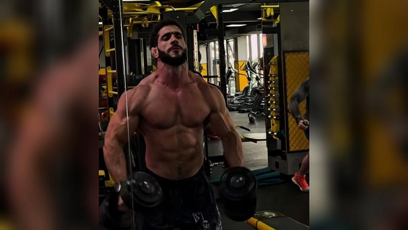 Атлет-рабочий из ставшего вирусным видео оказался женатым жителем Сочи