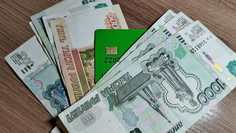 Сотрудники БФУ рассказали, как делились зарплатой с начальством в Калининграде