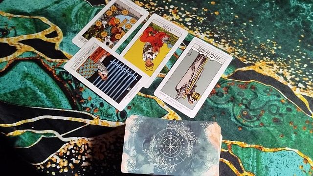 Экстрасенс предсказал свою смерть и погиб от отравления любовницей в Китае