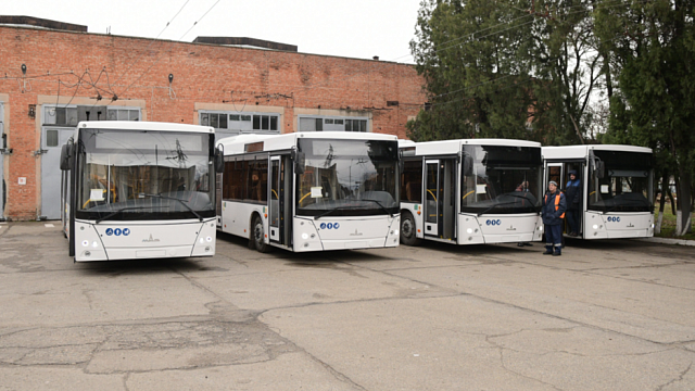 Краснодарское ТТУ получило 12 низкопольных автобусов и готовит их к выезду в город