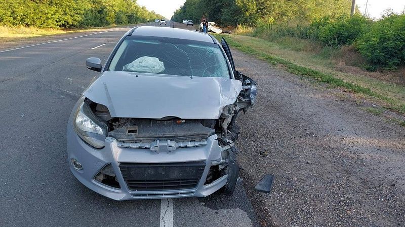 На Кубани ночью в ДТП погиб человек и двое пострадали