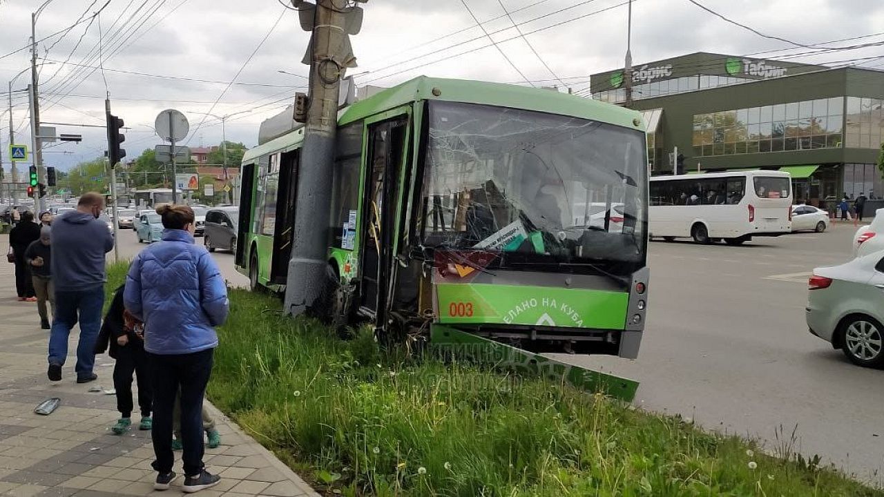 Пассажиры при столкновении не пострадали. Фото: t.me/krd_tipich_ru/44764 