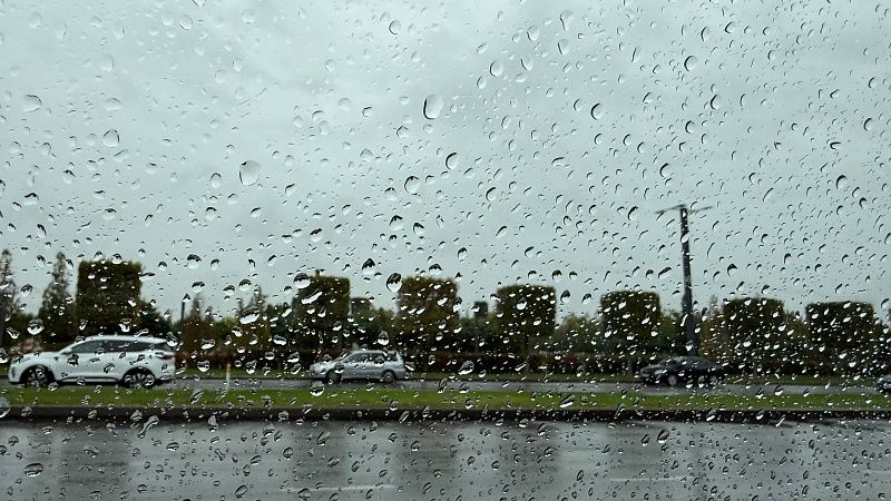 Штормовое предупреждение из-за ливней и грозы объявили на Кубани
