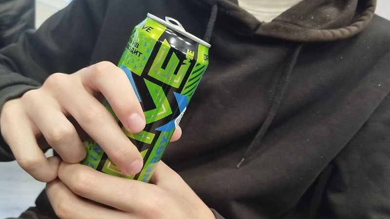 Продажу энергетиков запретили в соцобъектах на Кубани