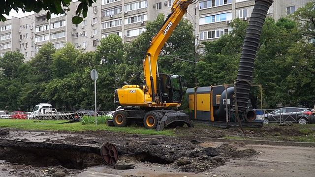 На ул. Тургенева продолжаются ремонтные работы, фото: телеканал «Краснодар» 
