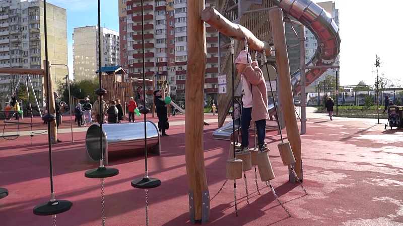 Новые детские площадки, назначения вице-мэров Краснодара, лекарства от здоровья. Новости 26 марта