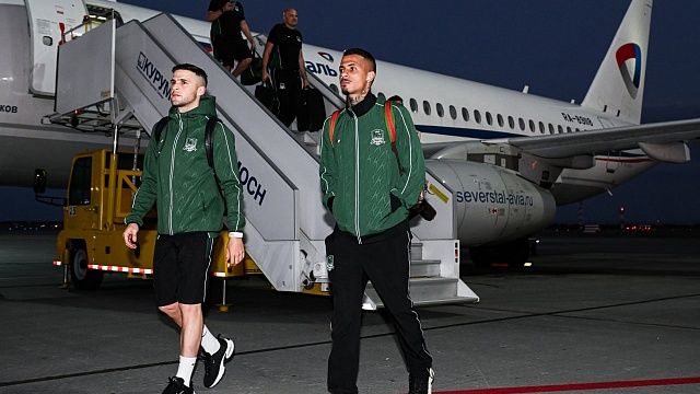 «Быки» впервые за три года приземлились в аэропорту Краснодара
